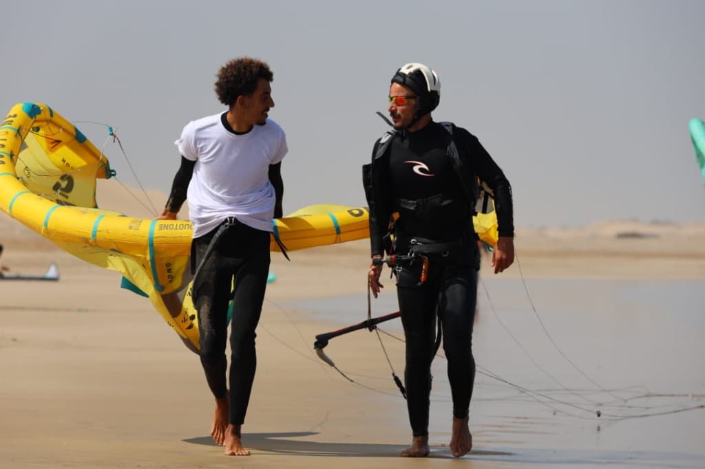 Comment réserver un forfait kitesurf à Essaouira (pas à pas)